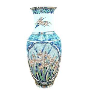 Fuji Vase Blue with Pink Lily Flowers Quality China Made in Japan 8.25 inch Tall